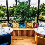 Restaurant Du Chateau De La Tour Beguey