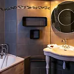 Restaurant Du Chateau De La Tour Hotel 3*