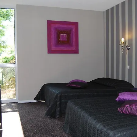 Restaurant Du Chateau De La Tour Otel