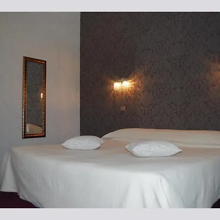 Restaurant Du Château De La Tour Hotel Beguey