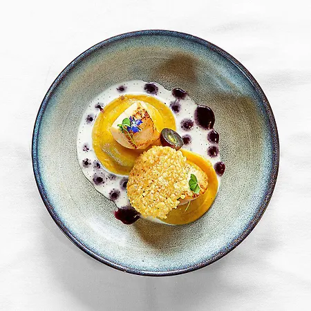 Restaurant Du Chateau De La Tour 3*