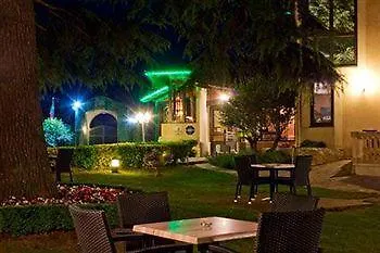 Restaurant Du Chateau De La Tour Hotel Beguey