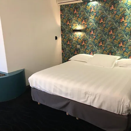 Hotel Restaurant Du Château De La Tour 3*