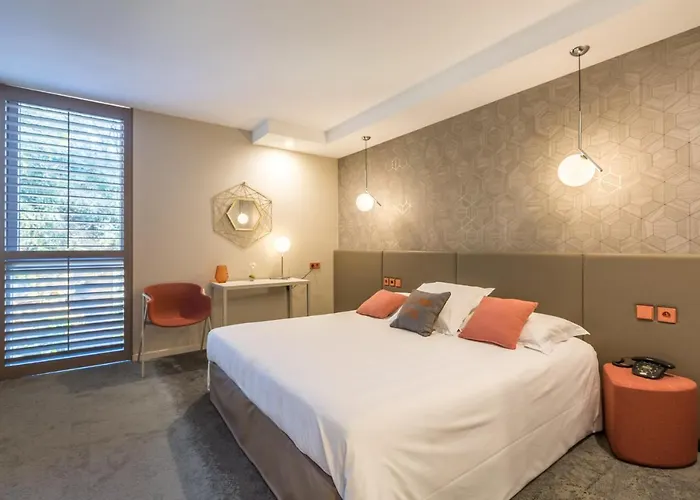 Restaurant Du Chateau De La Tour 3* Beguey