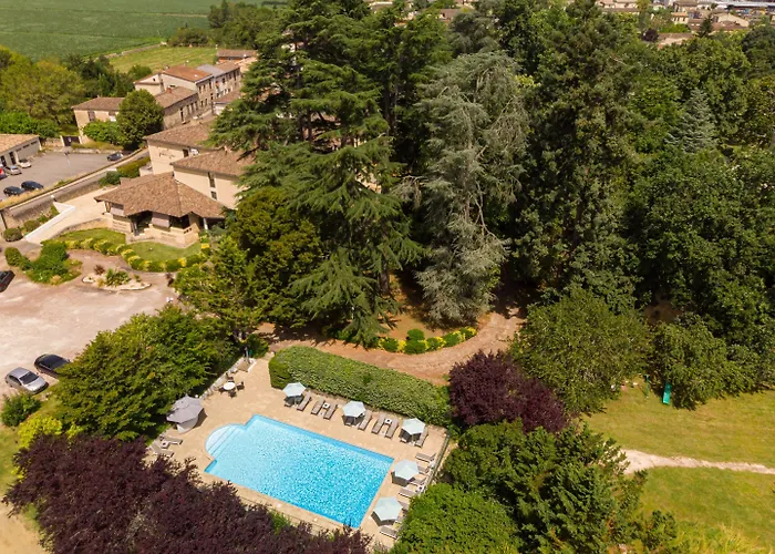 Restaurant Du Chateau De La Tour Beguey