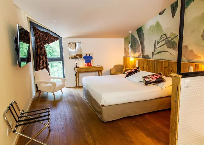 Hotel Restaurant Du Chateau De La Tour